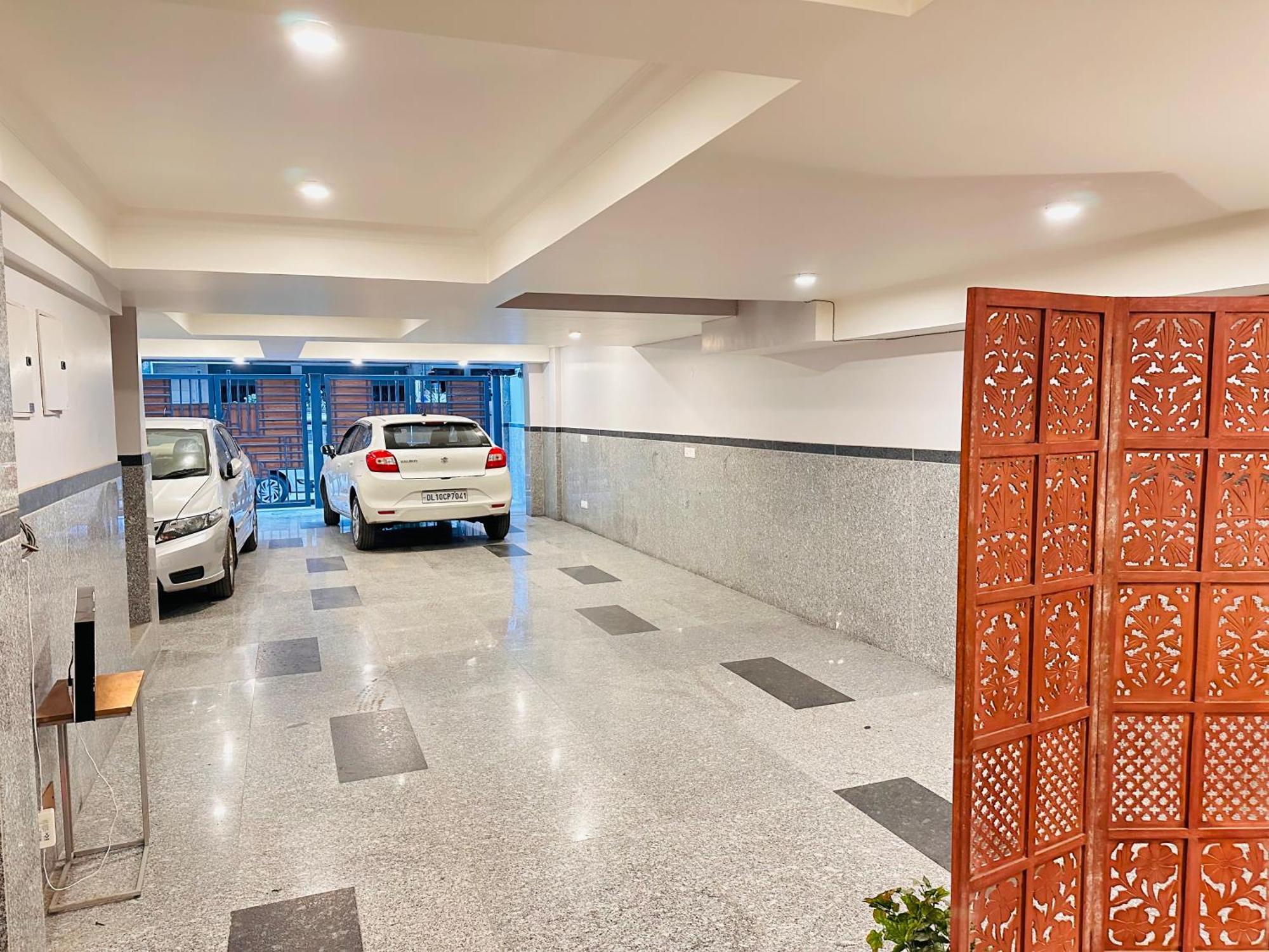 Hotel Gianmala Residency South Extension Near Aiims Delhi Nova Deli Exterior foto