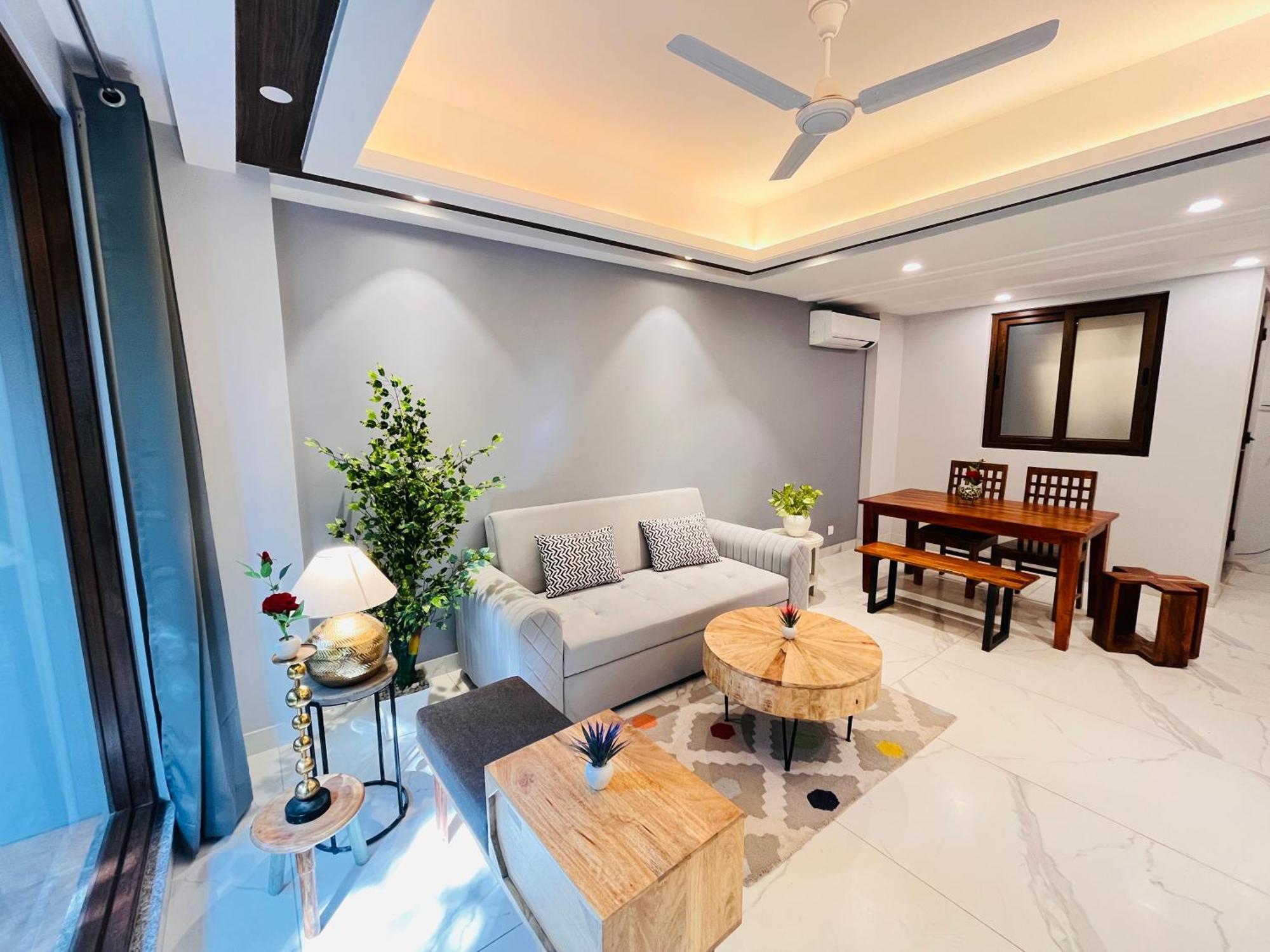Hotel Gianmala Residency South Extension Near Aiims Delhi Nova Deli Exterior foto