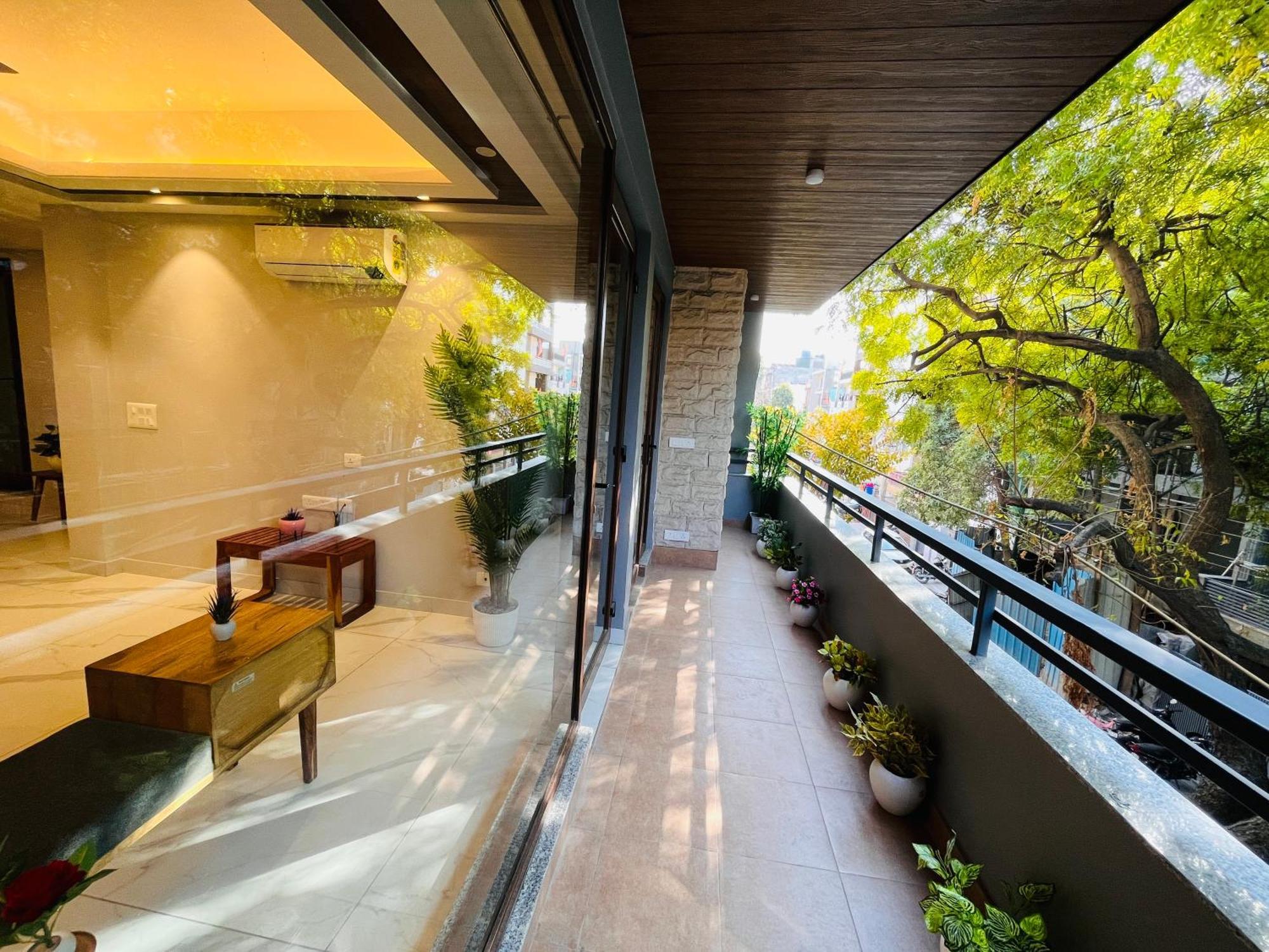 Hotel Gianmala Residency South Extension Near Aiims Delhi Nova Deli Exterior foto